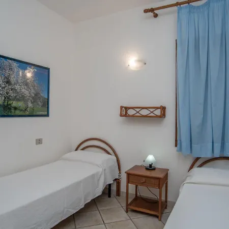 Holiday home Delphino - Rei255 By Interhome