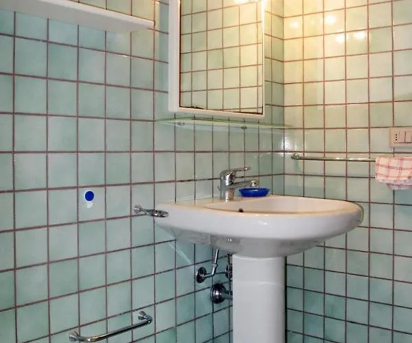 Delphino - Rei255 By Interhome Vakantiehuis Monte Nai